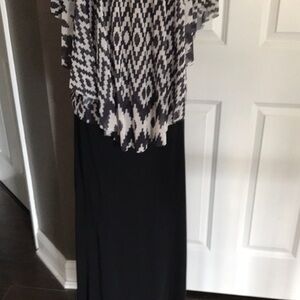 Skirt/ top and necklace